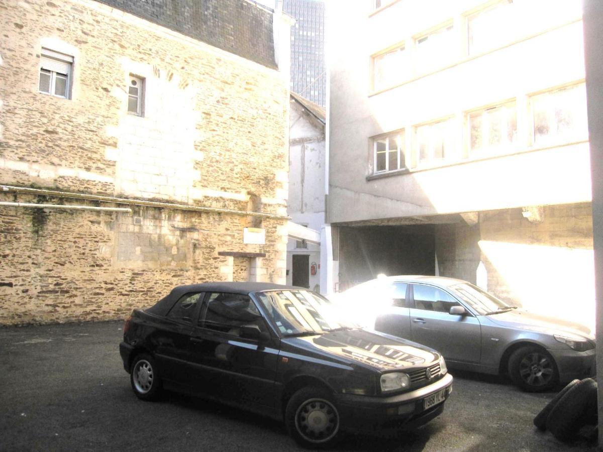 Hotel Des 3 Marchands Нант Екстериор снимка