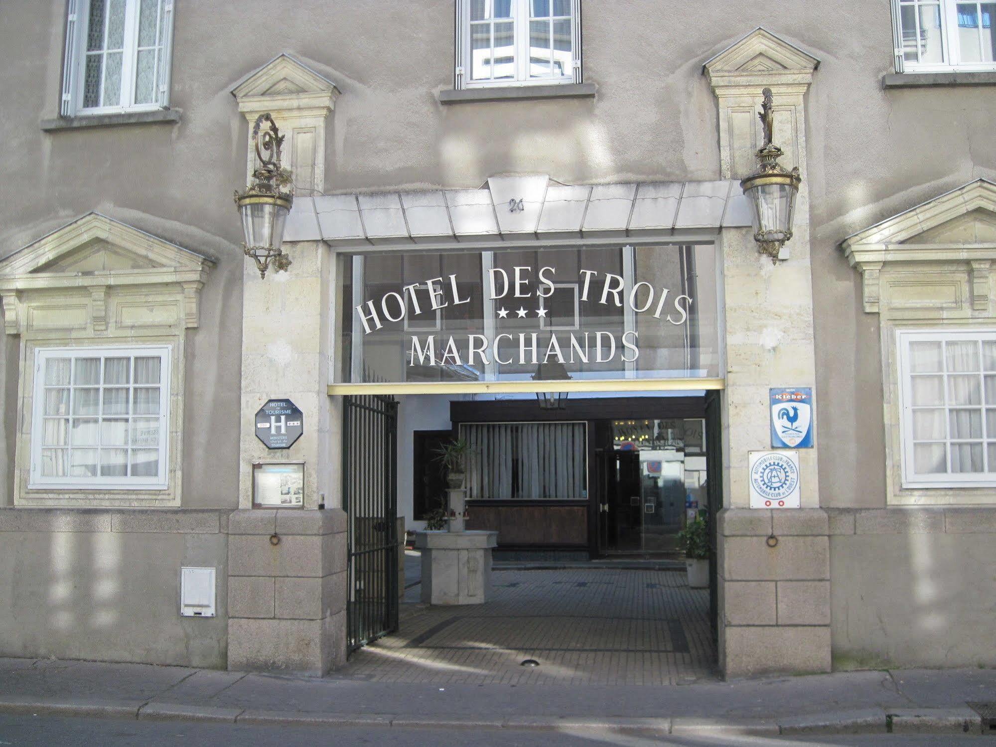 Hotel Des 3 Marchands Нант Екстериор снимка